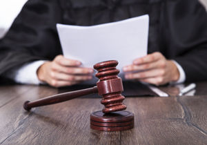 post_5013_court