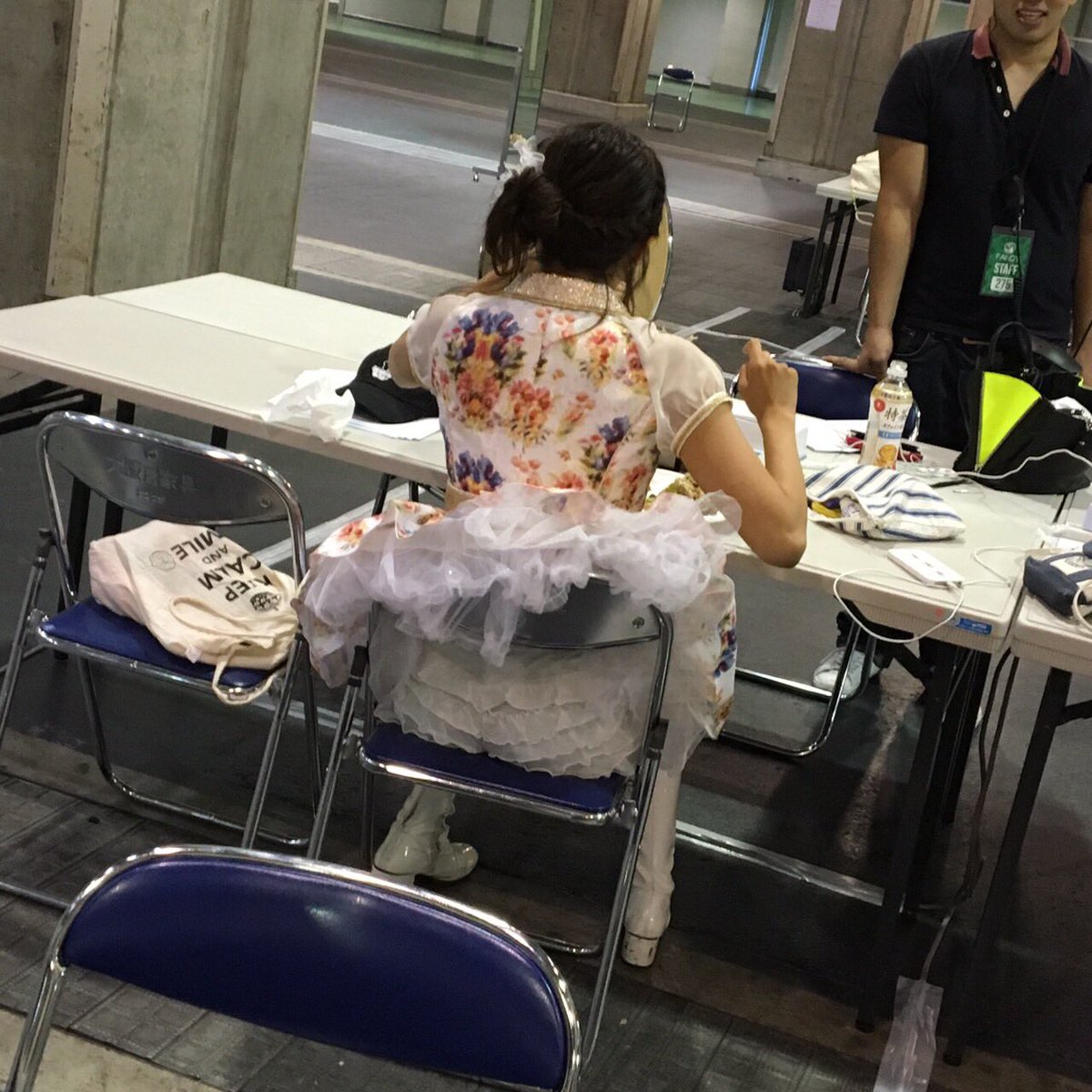 タイトル パイプ椅子にスカートめくりされる中村麻里子 撮 Akb48速報局 Akb48まとめ タイトル パイプ椅子にスカートめくりされる中村麻里子 撮 Akb48速報局 Akb48まとめ
