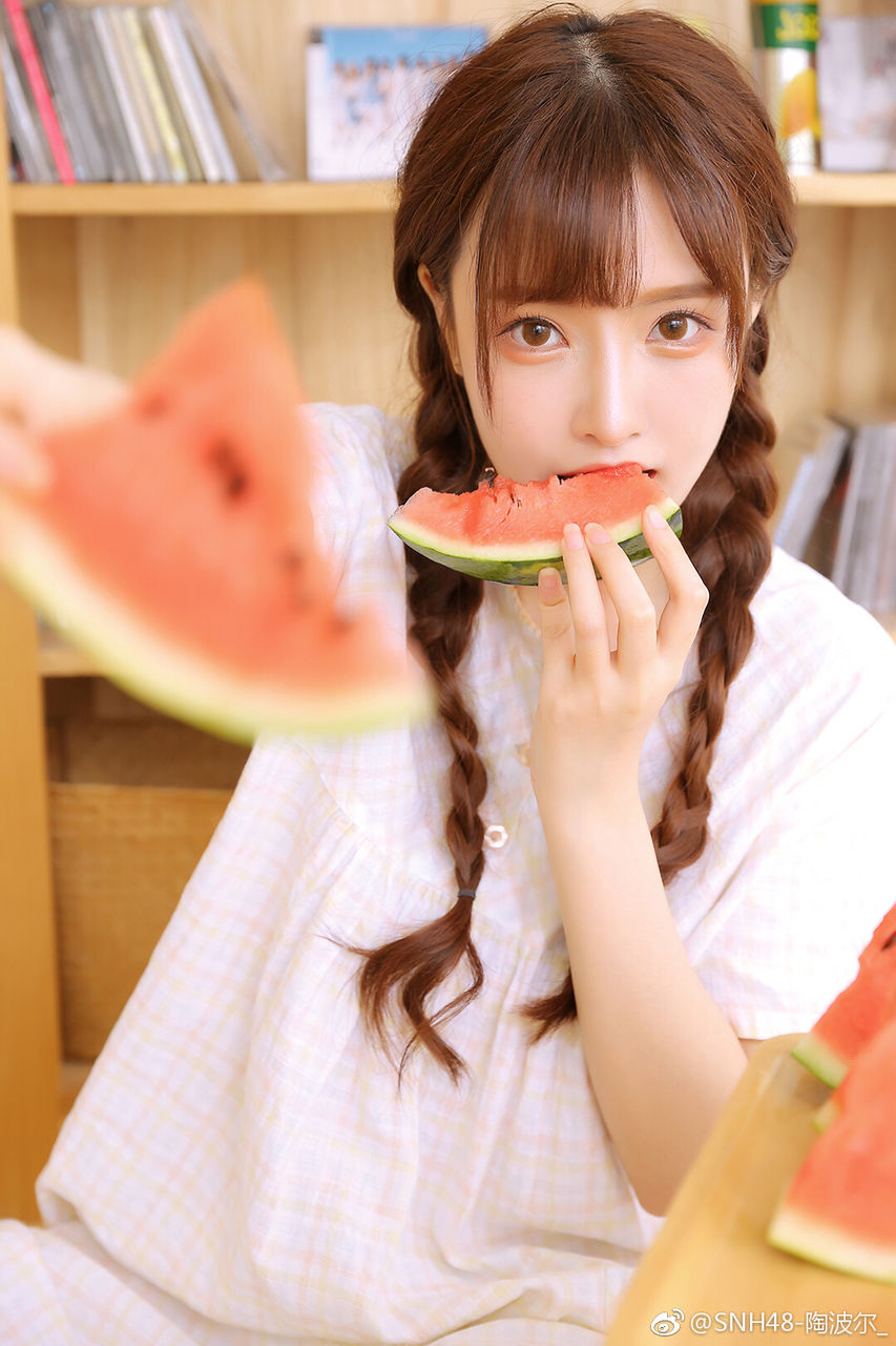 Snh48 チームnii 陶波尔 スイカ食べる西瓜の和室写真集 Snh48sparks