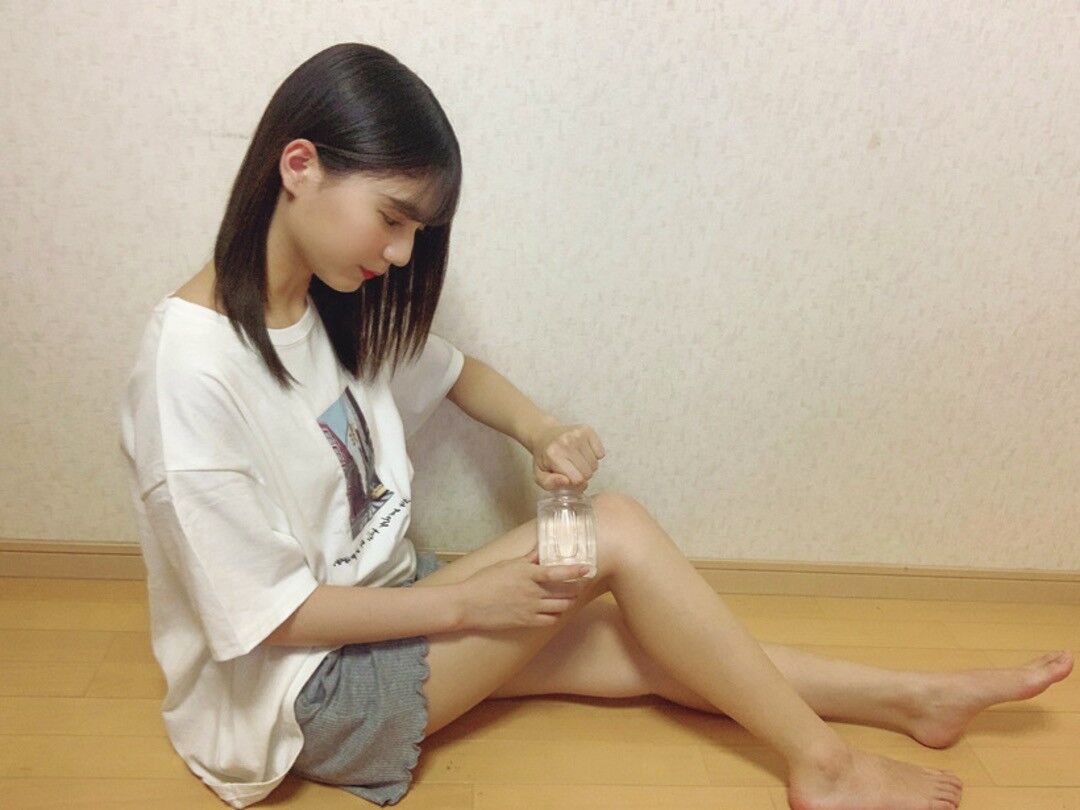 小坂菜緒の足が太い 足のサイズ 裏 短さが関係 スタイルがヤバい スターグットブログ