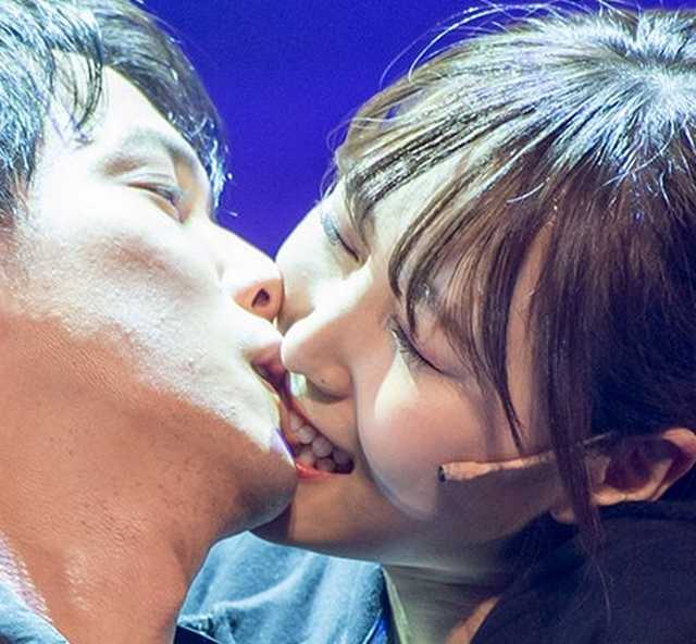 欅坂のキャプテン菅井さんのキスシーンがこちら Akbフレンド