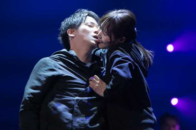 欅坂のキャプテン菅井さんのキスシーンがこちら Akbフレンド 欅坂のキャプテン菅井さんのキスシーンがこちら Akbフレンド