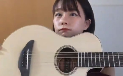airi_guiter