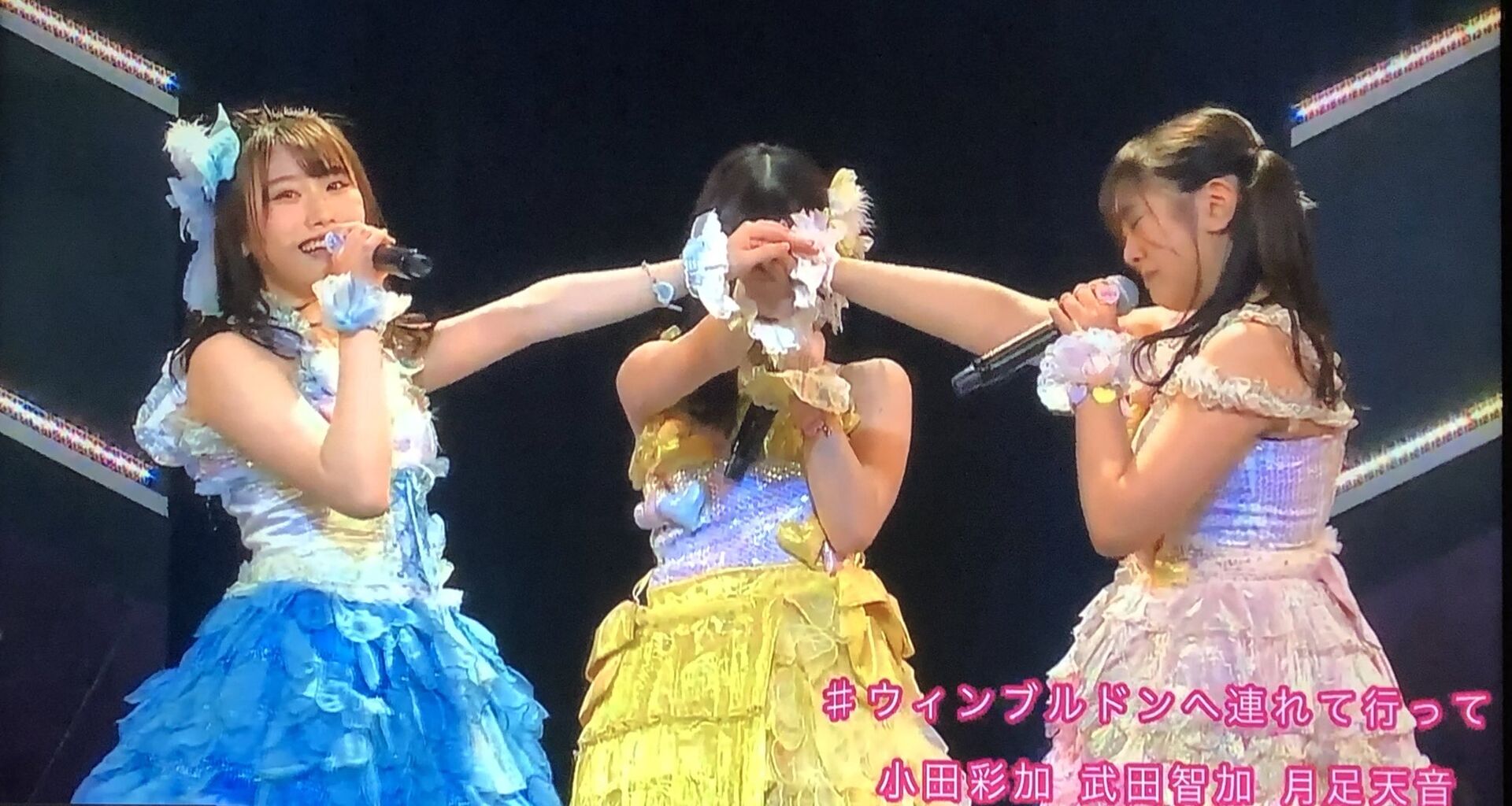 悲報 Hkt48の公演中に突然メンバーが号泣する Akbフレンド 悲報 Hkt48の公演中に突然メンバーが号泣する Akbフレンド