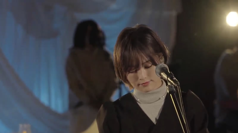 山本彩と一緒に生配信ライブしてるレフティーなんりゃらって人は何で顔を出さないの Akbフレンド 山本彩と一緒に生配信ライブしてるレフティーなんりゃらって人は何で顔を出さないの Akbフレンド