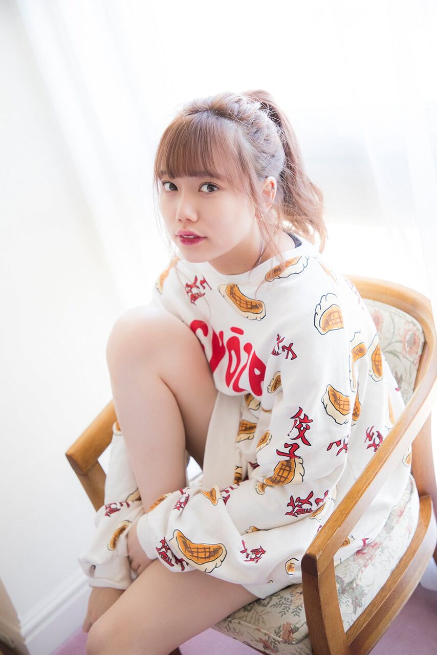 朗報 元akb長久玲奈さんの写真集 脱がなくても十分エロい Akbフレンド