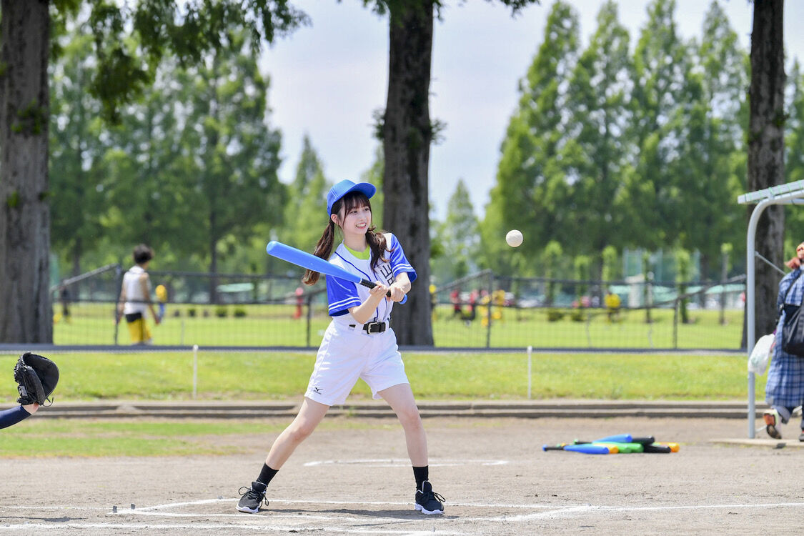 野球をしてる山田杏華ちゃんが可愛い Akbフレンド 野球をしてる山田杏華ちゃんが可愛い Akbフレンド