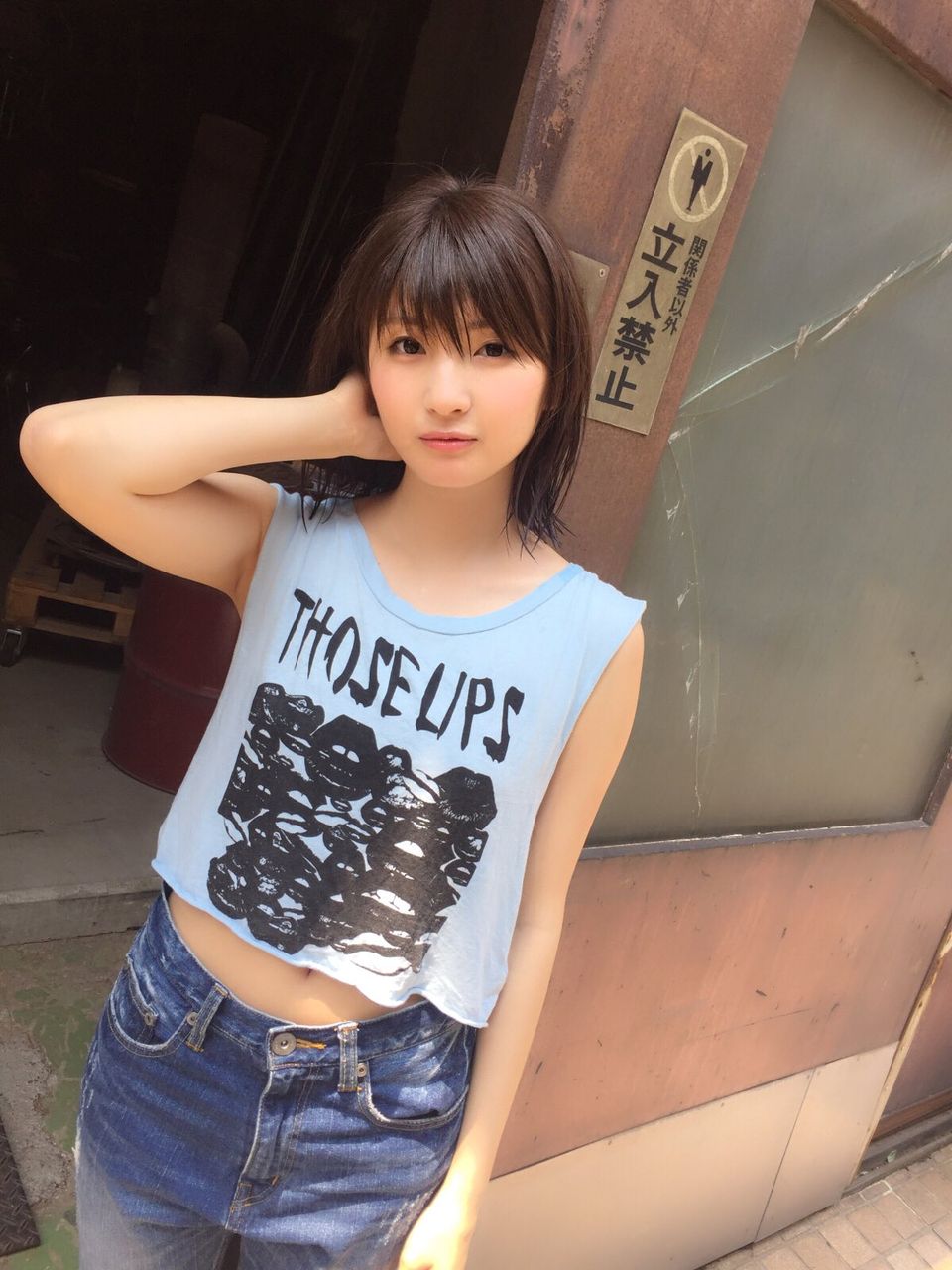 乃木坂46 井上小百合さん おヘソと腋も出しちゃう美しさ 画像あり Akb48まとめの花