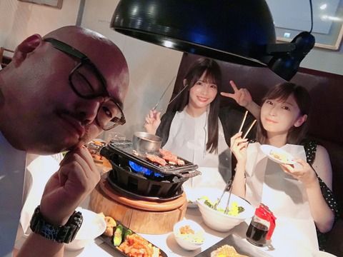 大矢真那と松村香織がクロちゃんと焼き肉へ！