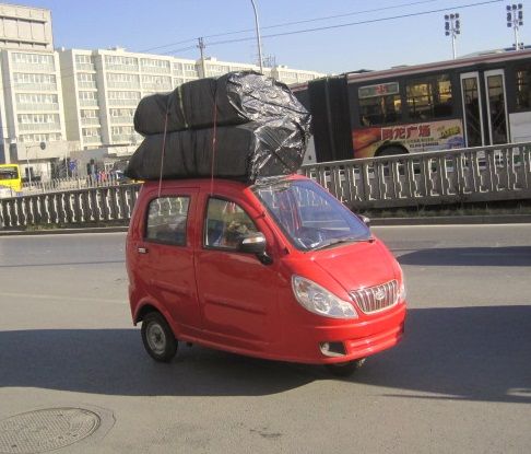 面白い車を見つけました 佐渡見聞録