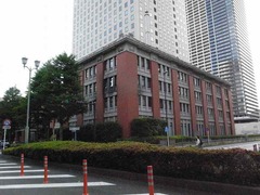 R9326756