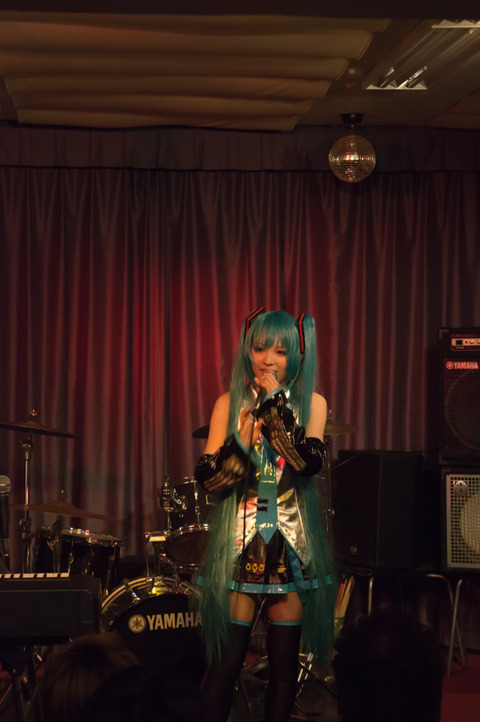 20130324-02676