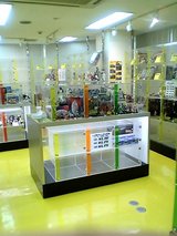イエローレーベル店内