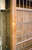 岬神社と岡田以蔵の刀痕 Go Plain 岬神社と岡田以蔵の刀痕 Go Plain