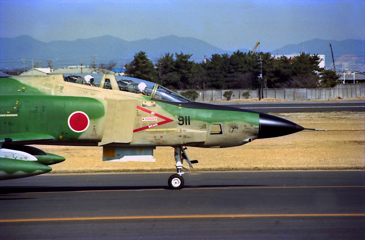 RF-4Eのカメラが : (続)お狸山のひこうき徒然日記