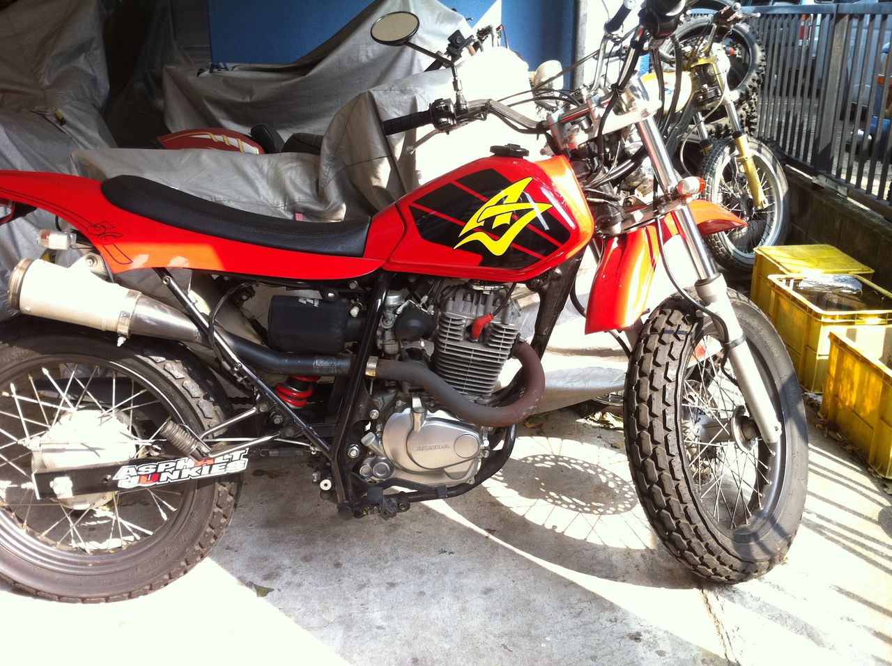 貴重 TW200 五郎製 シュラウド タンク セット TW225 TW200 シュラウド