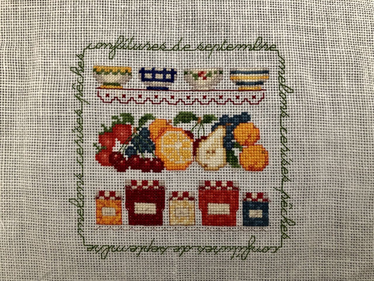 ジャカルタでクロスステッチ 刺繍キットのひとつ目が完成しました ジャカルタ通信