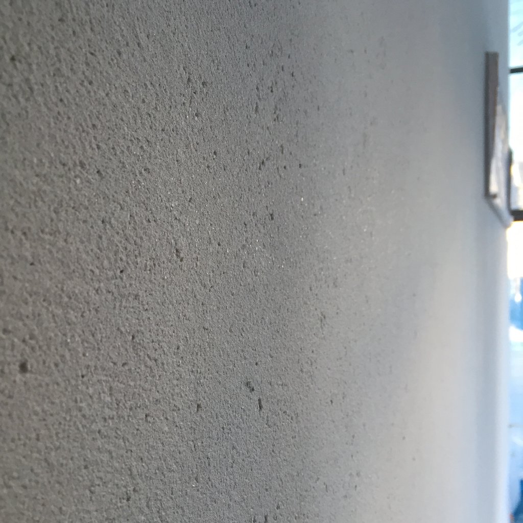 第二の外壁 ジョリパットが塗られ始めた アキマキの工務店の家でいこう