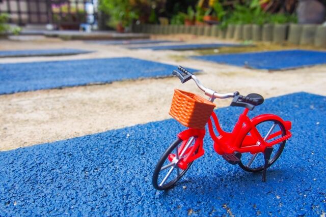 ウーバーでお馴染み赤チャリ、月乗り放題プラン絶望の廃止へ : UBER