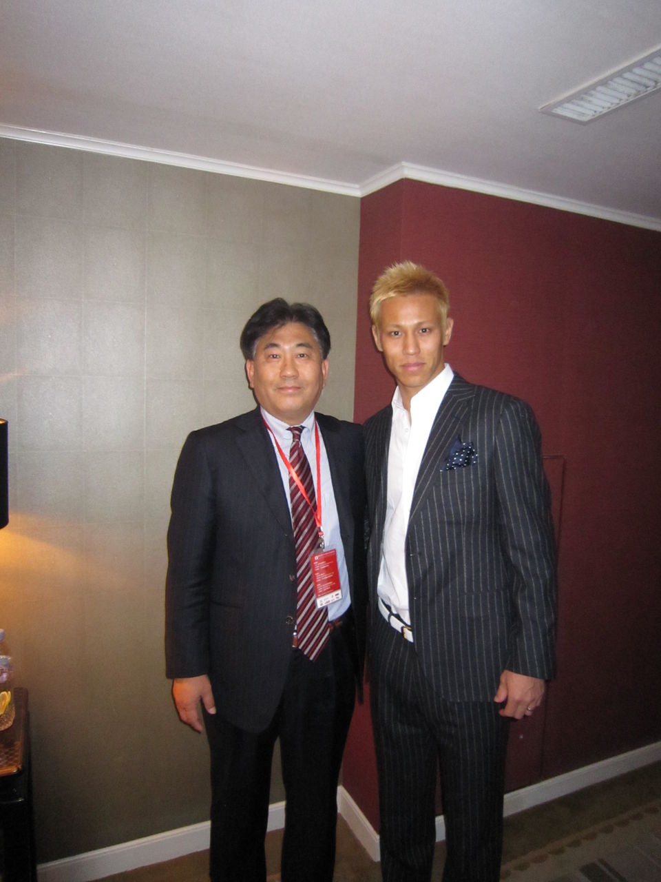 本田圭佑上海サッカー教室のお手伝いをしました 未来創造政策研究所 とみた昭雄 本田圭佑上海サッカー教室のお手伝いをしました 未来創造政策研究所 とみた昭雄