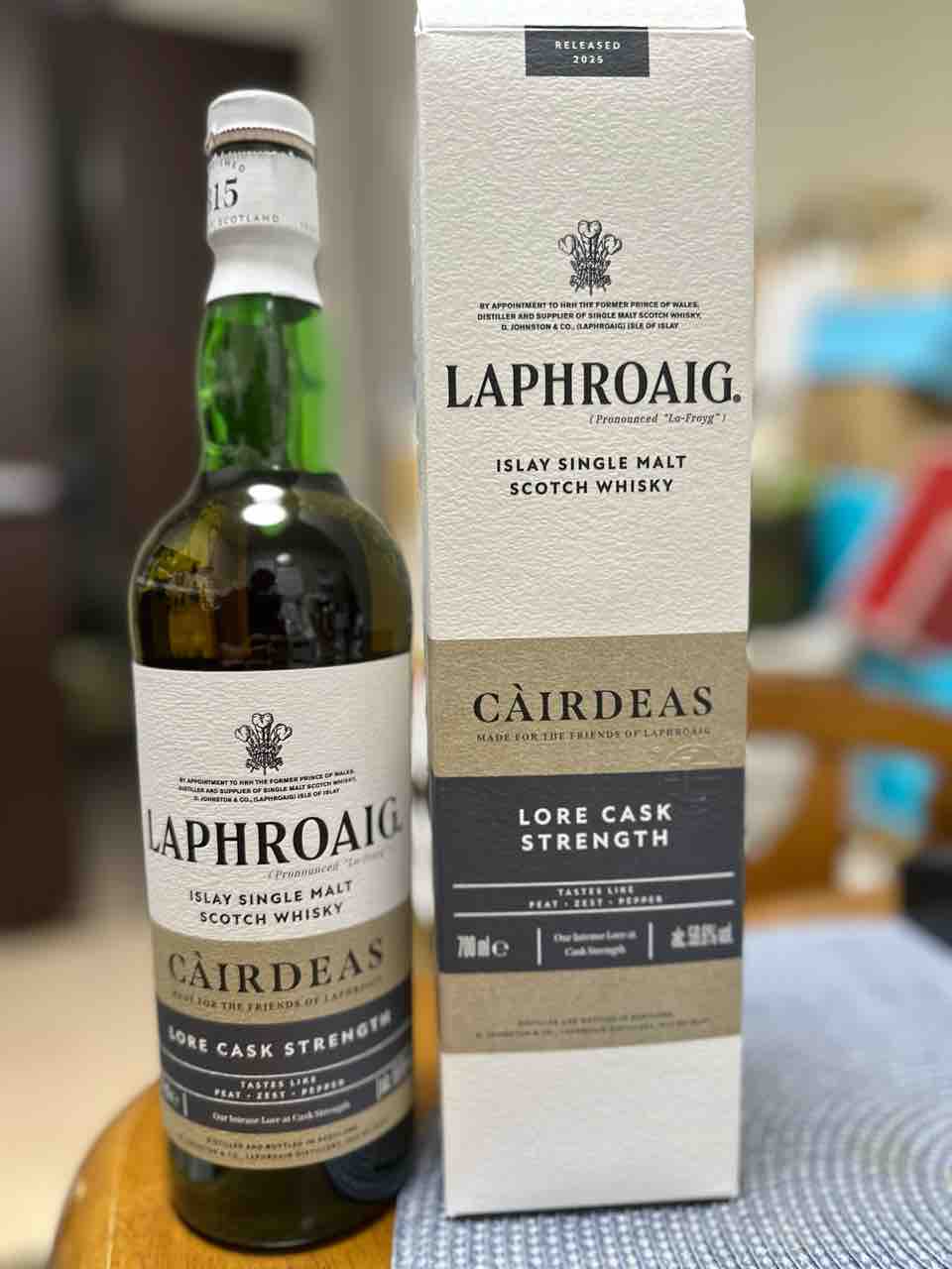 【新品・未開封】ラフロイグ カーディス カスクストレングストリプルウッド2019 ラフロイグが友情を祝す限定ボトル「カーディス ロー カスク