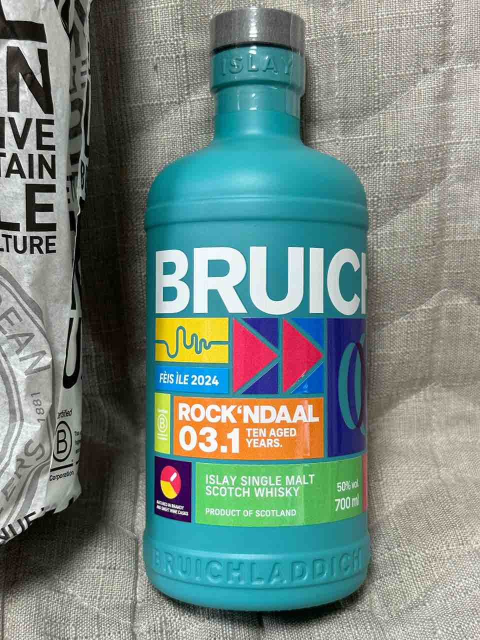 ブルックラディ ROCK'NDAAL 01.1 アイラフェス ブルイックラディ 楽天市場】ブルックラディ 18年 700ml 50度 正規品 カラー外装