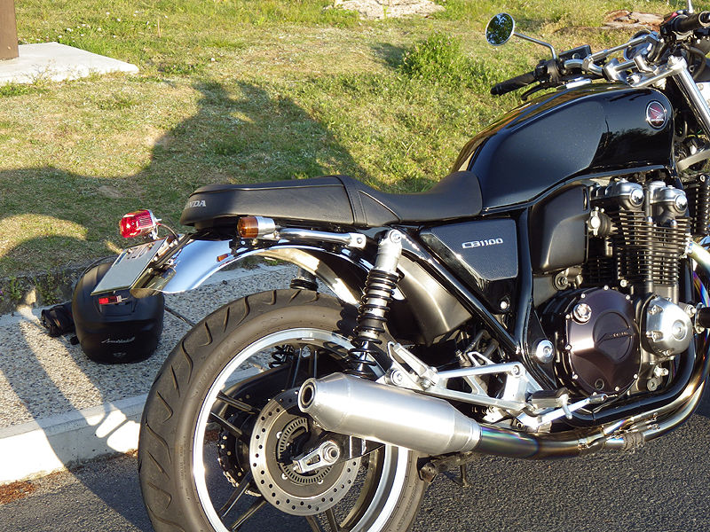 CB1100 SC65 ブラックエディション 純正フロントフェンダー CB1100