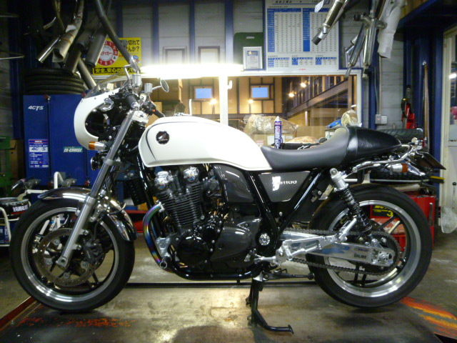 Cb1100 足回り大幅カスタム計画 後編 Bito R D Jb Power Magtan Dunlop Road Sports A13z Cb1100カスタム 徘徊録in岡山 Cb1100 足回り大幅カスタム計画 後編 Bito R D Jb Power Magtan Dunlop Road Sports A13z Cb1100カスタム 徘徊録in岡山