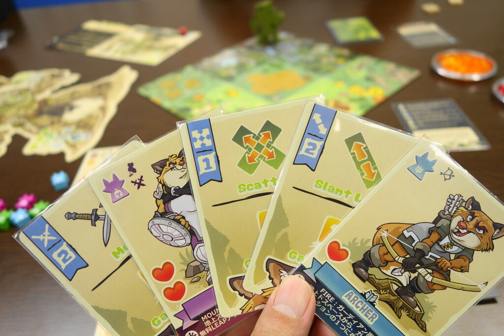 スカルホロウ』2人用の非対称戦術デッキ対戦ボードゲーム