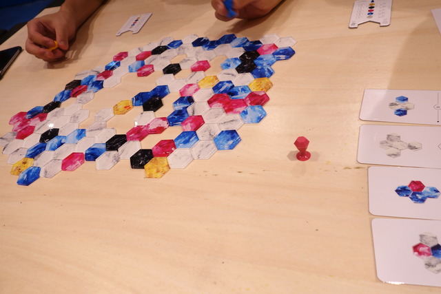 ¥¿¥¤¥ë¤òÇÛÃÖ¤·¤¿¤È¤³¤í¤Î¼Ì¿¿