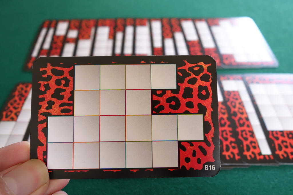 パズル系ボードゲーム ウボンゴミニ 開封の儀とお試しプレイ ある元心理カウンセラーのボードゲーム日記 パズル系ボードゲーム ウボンゴミニ 開封の儀とお試しプレイ ある元心理カウンセラーのボードゲーム日記