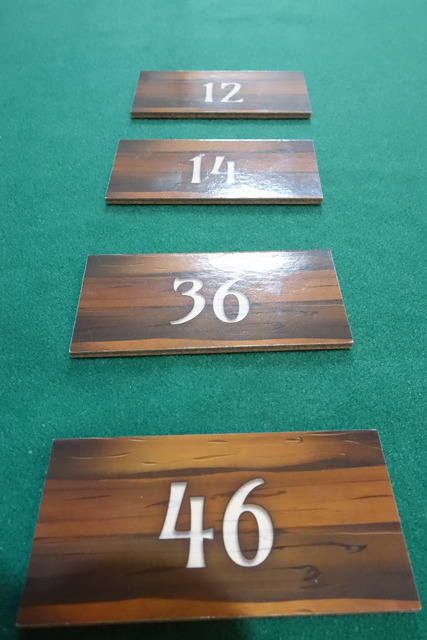 タイルを4枚場に出した