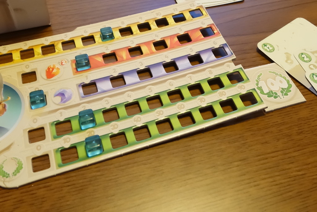 ダイスフォージ日本語版 リプレイ サイコロを作るボドゲ ある元心理カウンセラーのボードゲーム日記 ダイスフォージ日本語版 リプレイ サイコロを作るボドゲ ある元心理カウンセラーのボードゲーム日記