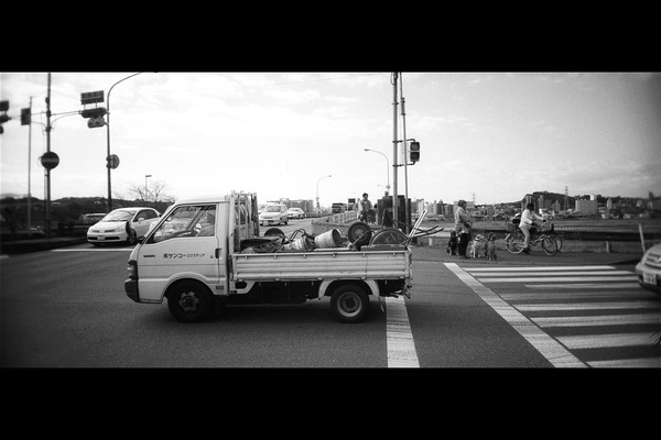 20070228RICOH_R1-01L