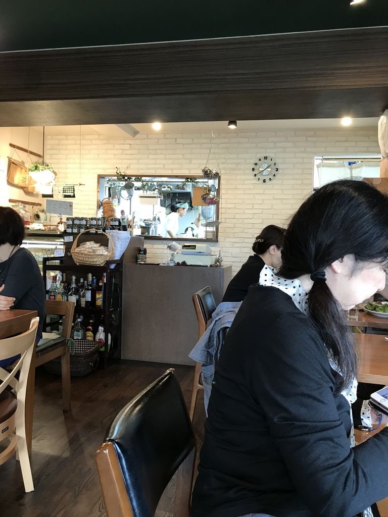 八王子駅北口の可愛らしいカフェ Cafe Ocappa カフェ オカッパ 白山神社前 猫町通りの小説家 白山あき