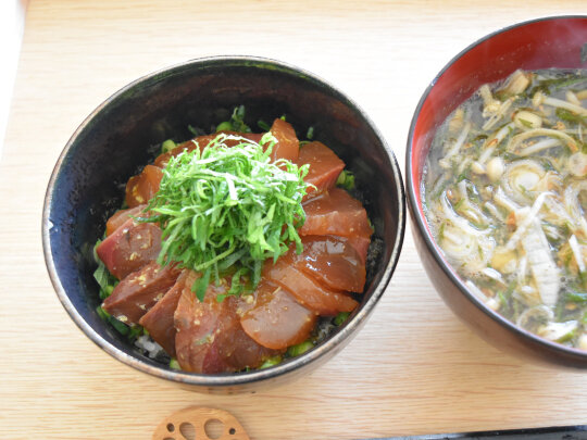 イナダの薬味たっぷりづけ丼 ブリよりお得であっさり 中性脂肪も下げるヘルシーご飯 Super Slow Iegohan 毎日呑んでもダイエット ボディメイクおつまみ イナダの薬味たっぷりづけ丼 ブリよりお得であっさり 中性脂肪も下げるヘルシーご飯 Super Slow Iegohan 毎日呑んでもダイエット ボディメイクおつまみ