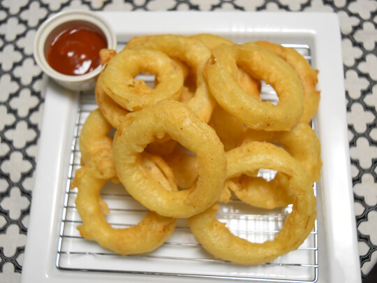 天ぷら粉でさくさくオニオンリング 衣にしっかり味付けでお店の味 Super Slow Iegohan 毎日呑んでもダイエット ボディメイクおつまみ