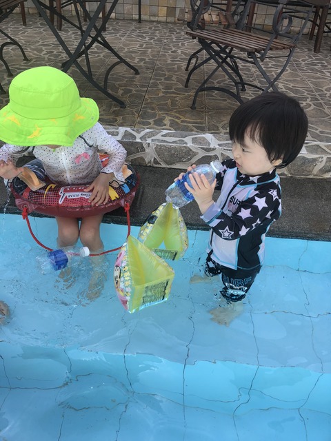 12DA980B-BAB2-4079-AF61-FF47C2C1BB2F