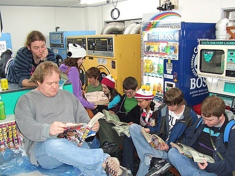 reading-manga