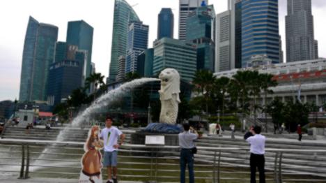 horo-vs-the-merlion-4