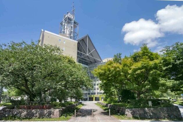 富山市役所、人口水増しで家宅捜査