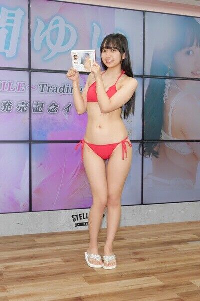 【画像】可愛すぎるグラドルがソフマップに登場
