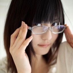 【画像】白人美女アナ「部族に密着…え！？私も全裸になるんですか？」⇒ 結果