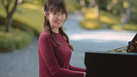 深田恭子さん、透け透けニット着用で胸がくっきりｗｗ