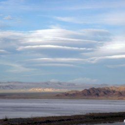 宮城県上空に現れた「UFO」のような雲に、ネット上が騒然！