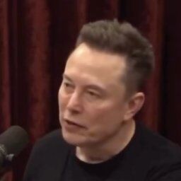 イーロンマスク「後5年でスマホはなくなります」