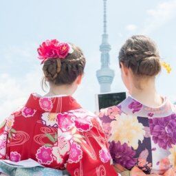 海外「日本から出るのが怖い…」 思春期の娘たちと来日したママさんが日本社会に大感激