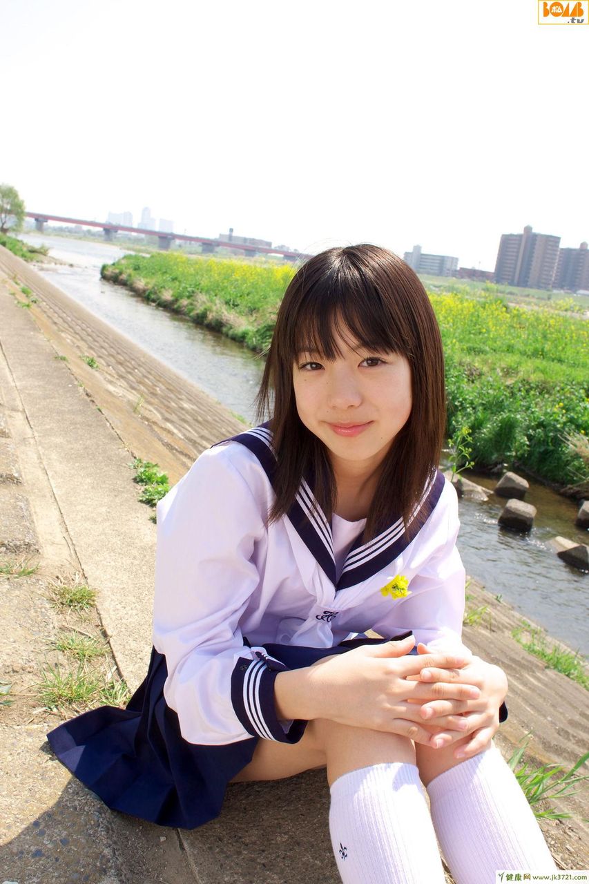 新実菜々子ちゃん 