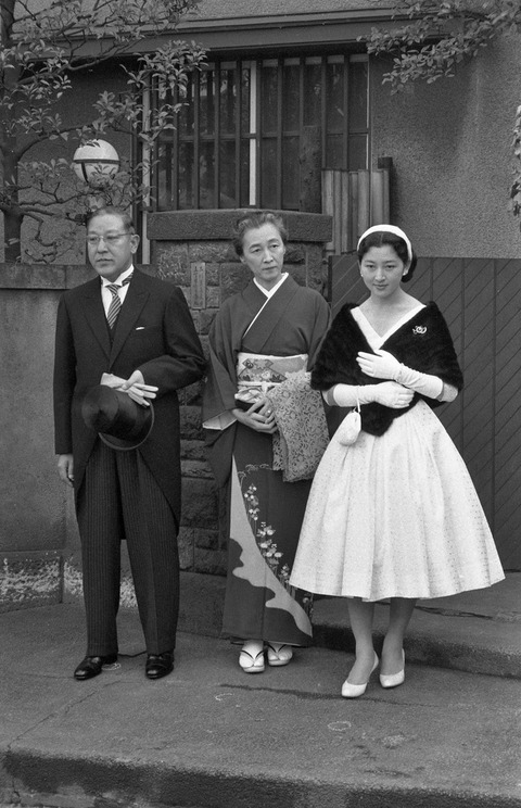 img_42f598e668295539619064d58e51c4013270888-2