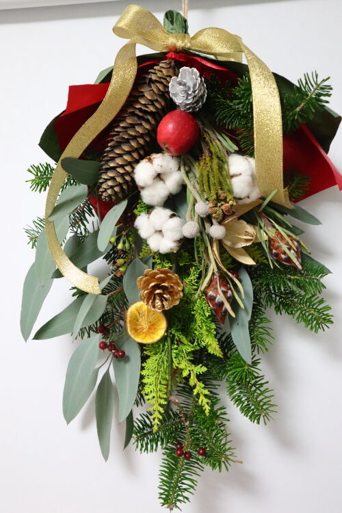 アーチストの制作した　クリスマスリース音楽がなります アーチストの制作した クリスマスリース音楽がなります